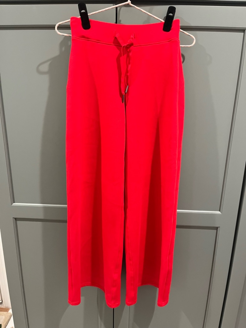 Spanx AirEssentials Wide Leg Pants in Red, size XS, NWOT - Picture 2 of 5